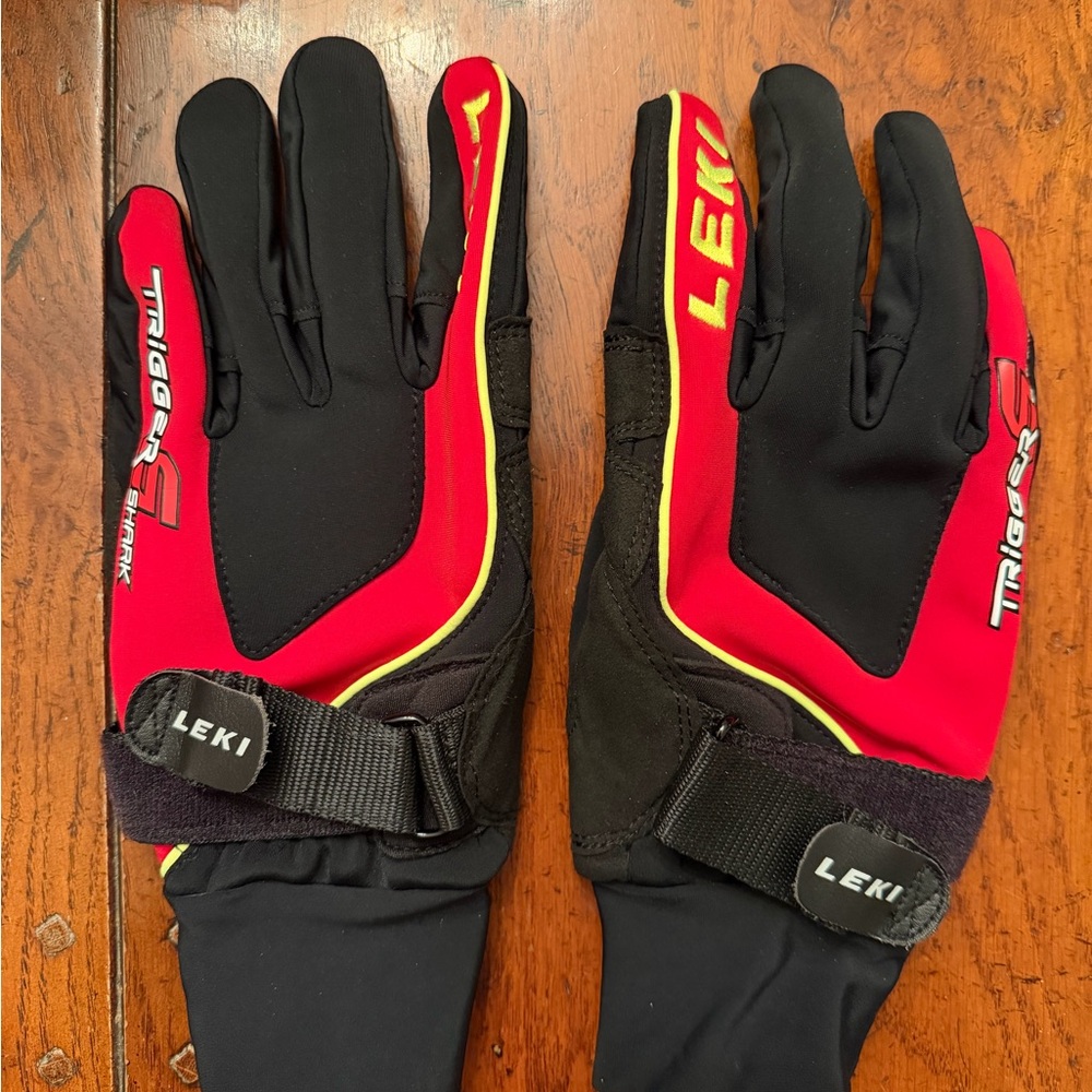 Men's Black and Red Gloves